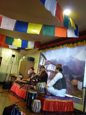 Himalayan Winds ネパール音楽ライブは古典音楽でスタート