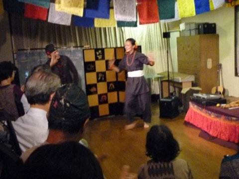 Himalayan Winds ラストはプラクルティさんとラムさんも入っての踊りです。