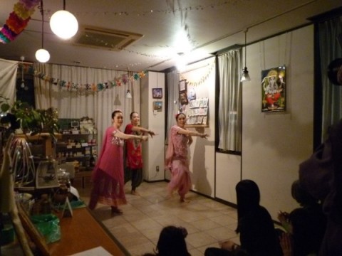 インド舞踊サナトクマラ京都チームのインドムービーダンス